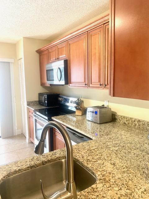 ARBOURS II OF THE PALM BEACHES CONDO - Residential