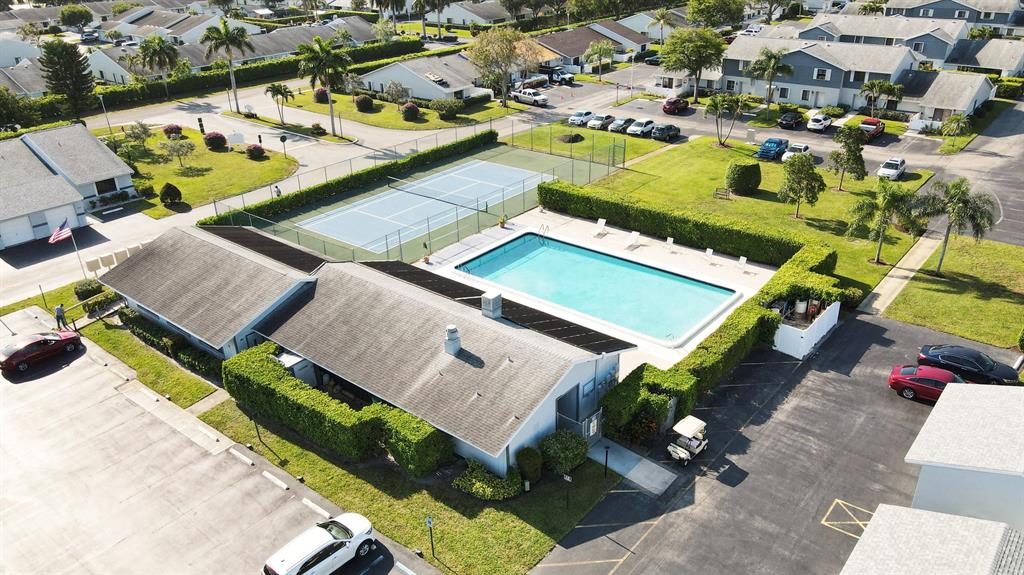 ARBOURS II OF THE PALM BEACHES CONDO - Residential