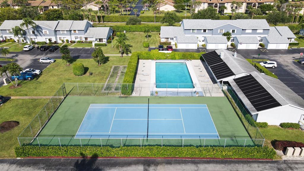 ARBOURS II OF THE PALM BEACHES CONDO - Residential