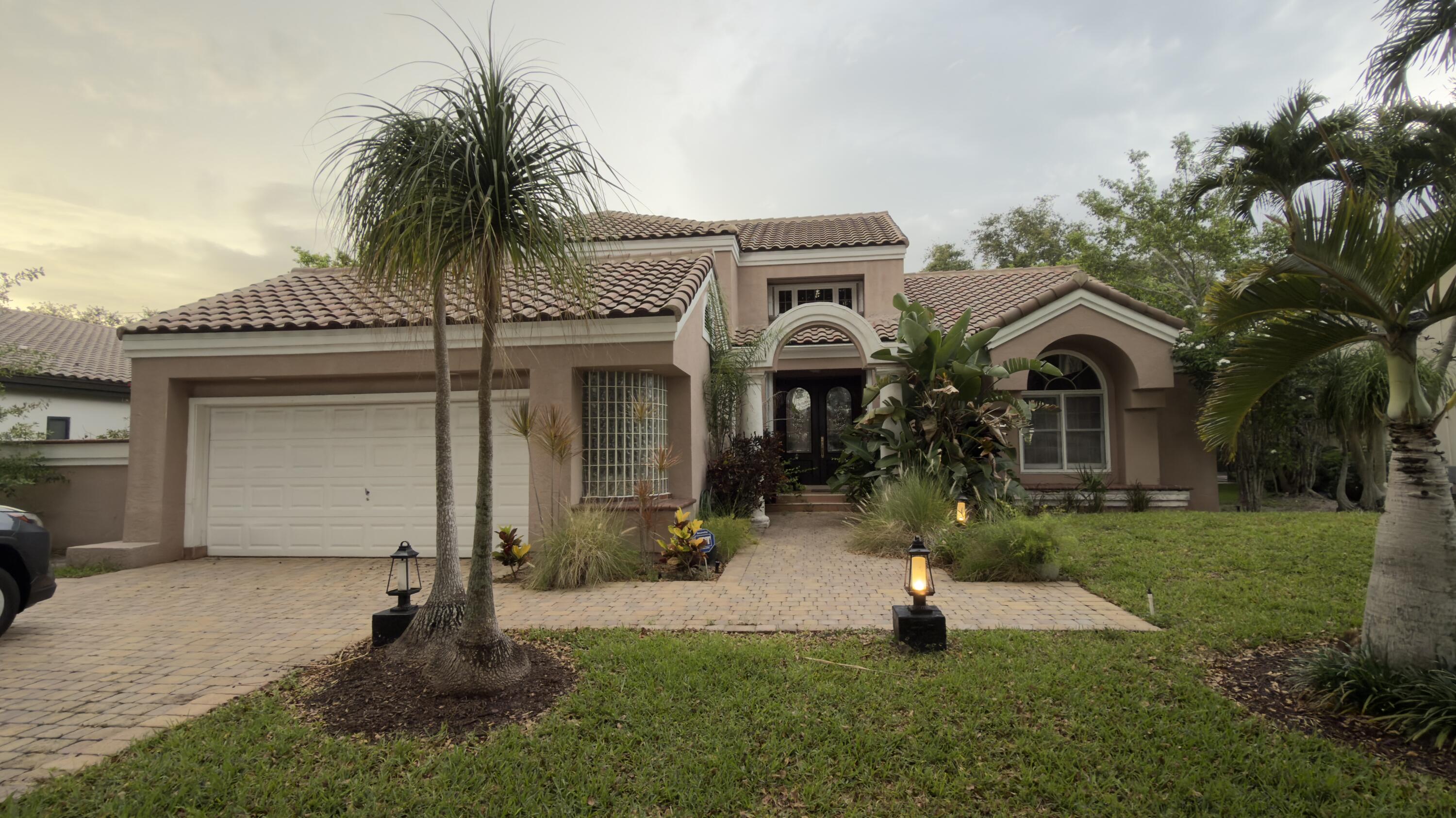 GLEN OAKS - Residential