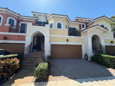 1316 Coastal Bay Boulevard, Boynton Beach, FL MLS: R11070885