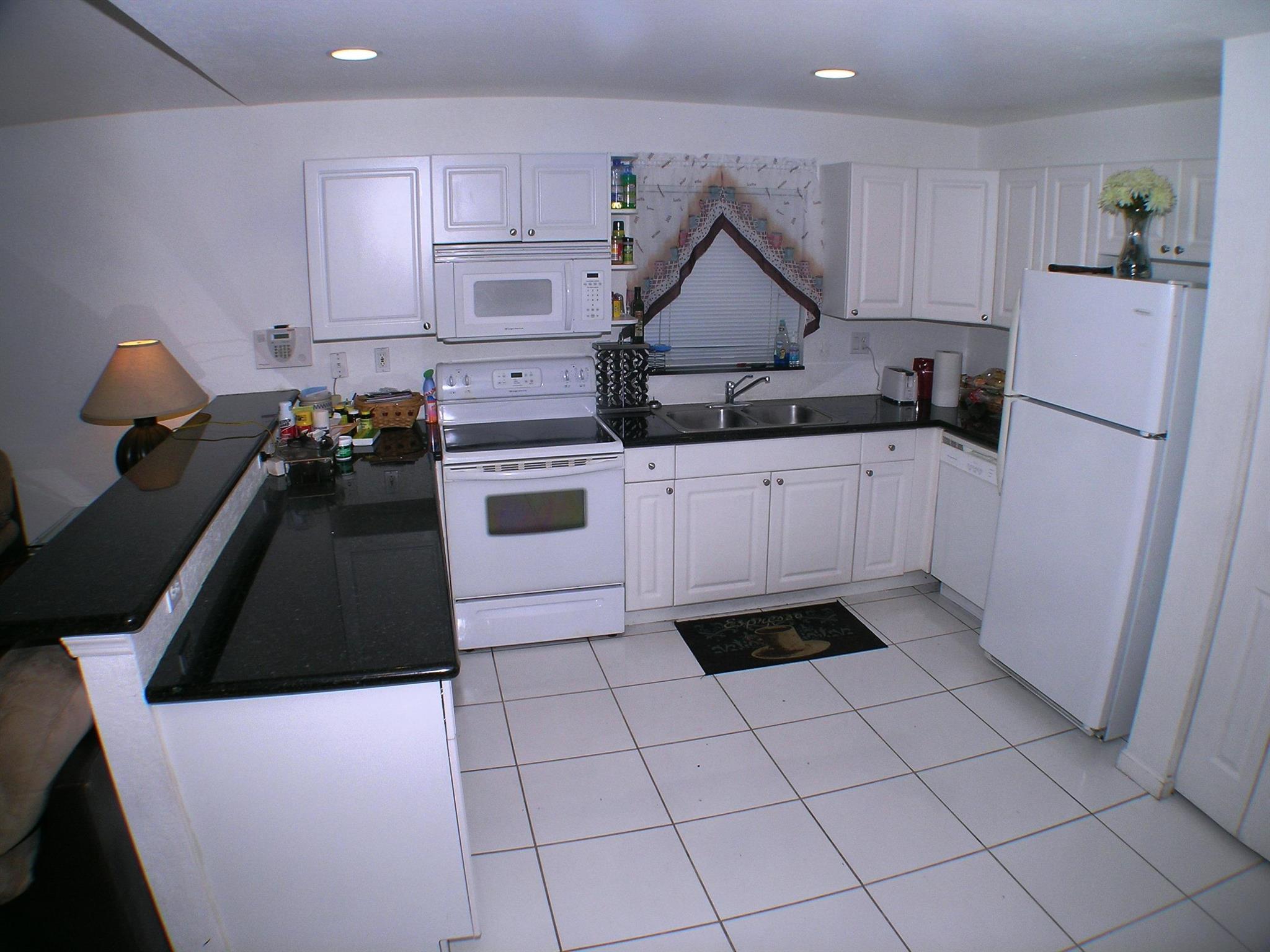 4885 Lincoln Road