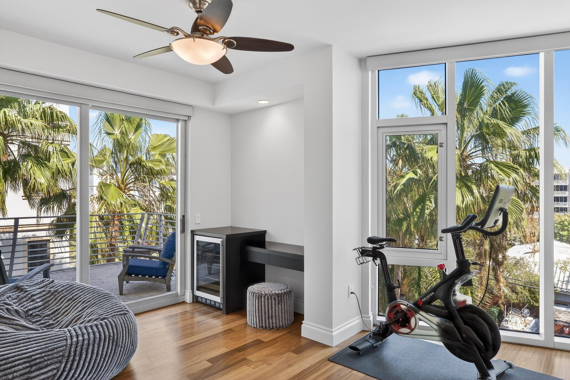 Place Des Arts Condo - Residential