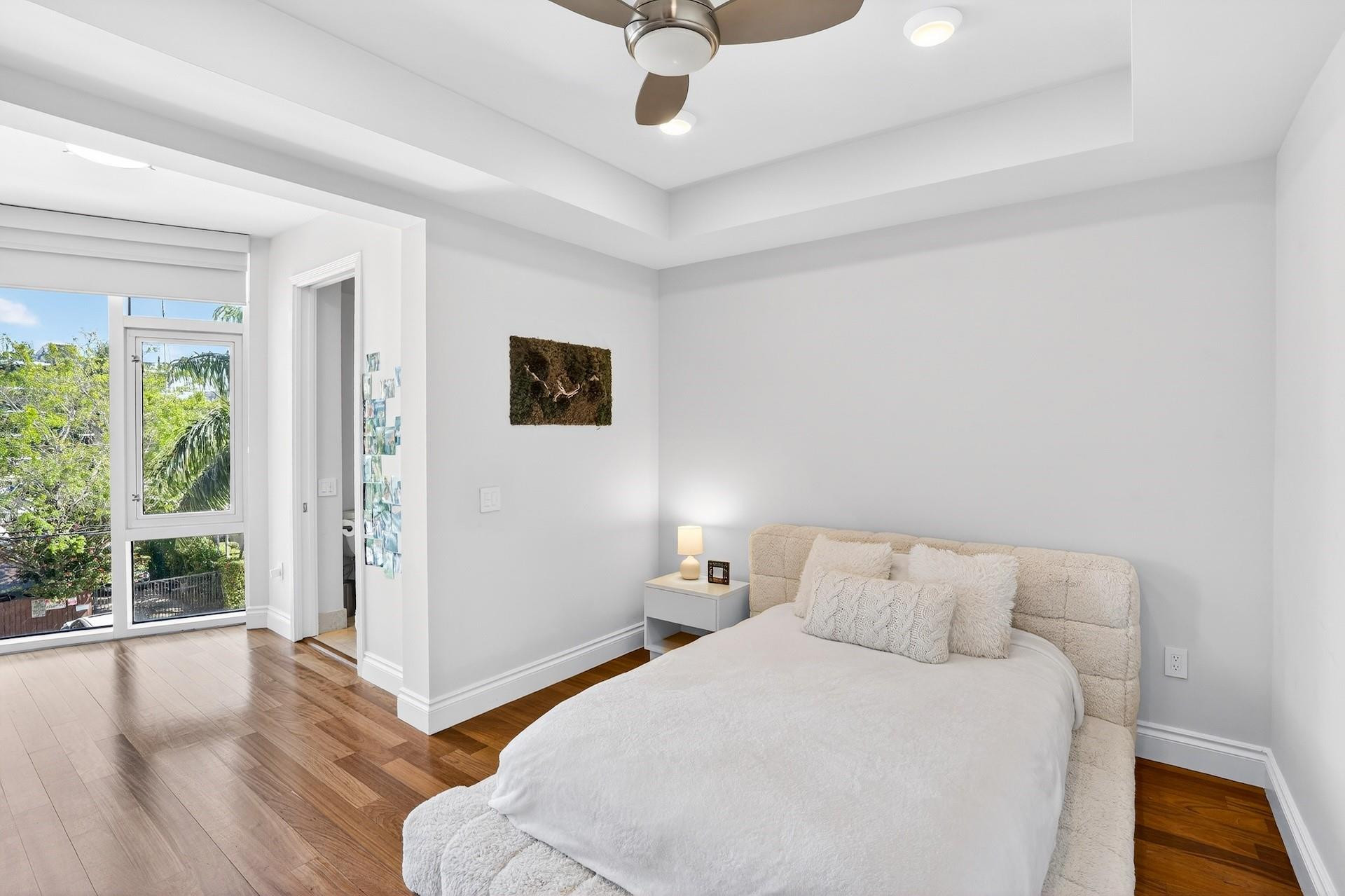 Place Des Arts Condo - Residential