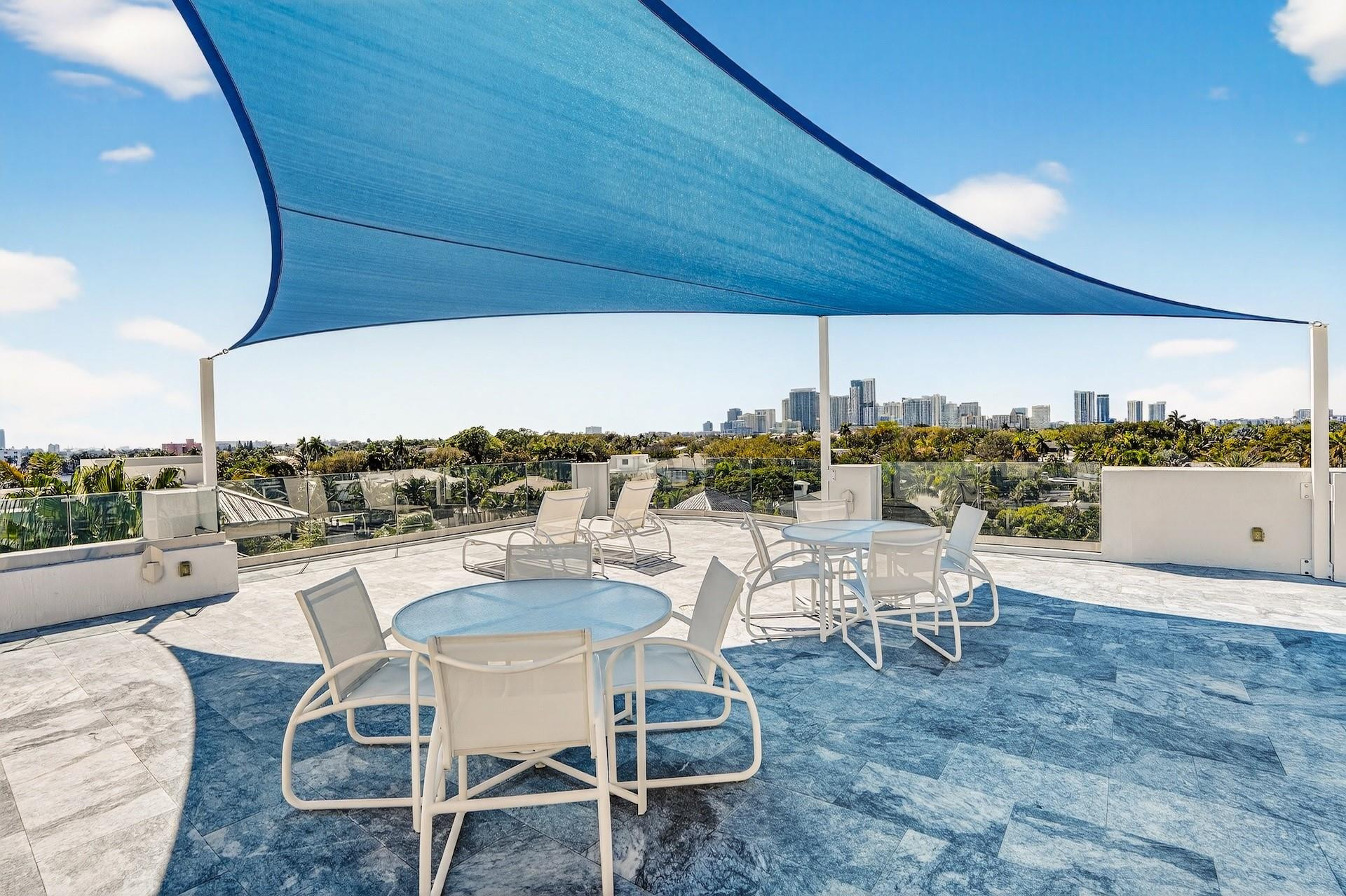 Place Des Arts Condo - Residential