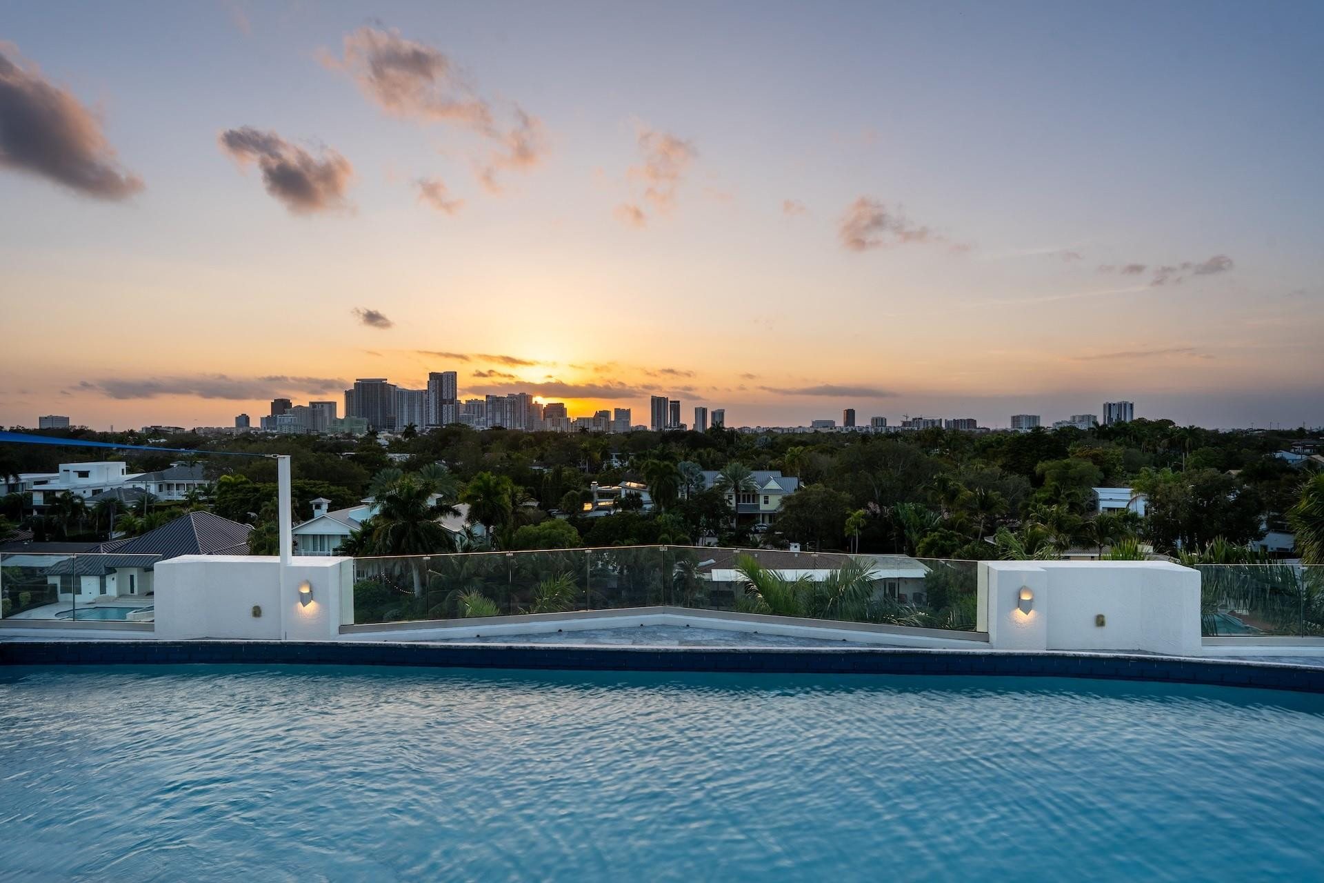 Place Des Arts Condo - Residential