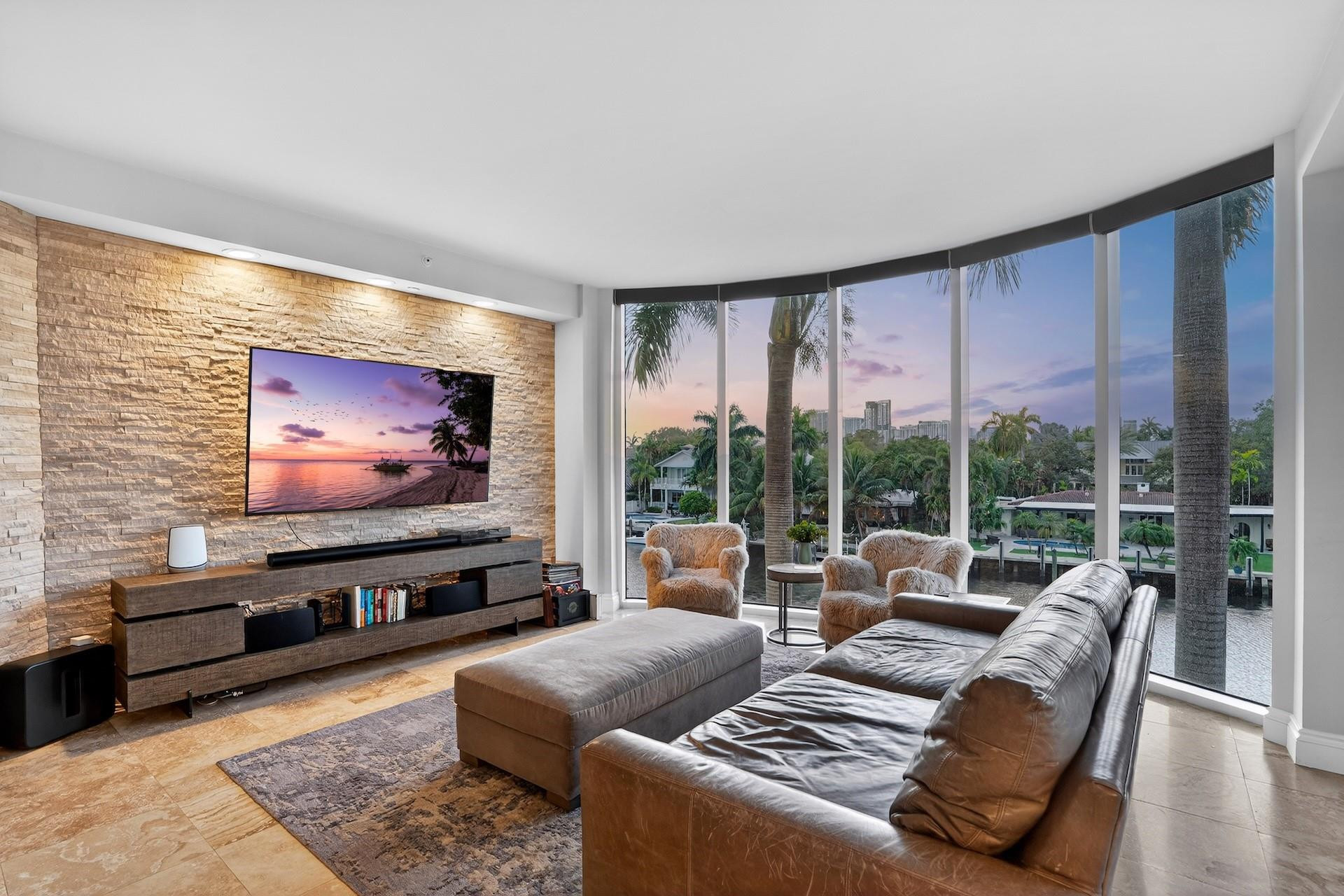 Place Des Arts Condo - Residential