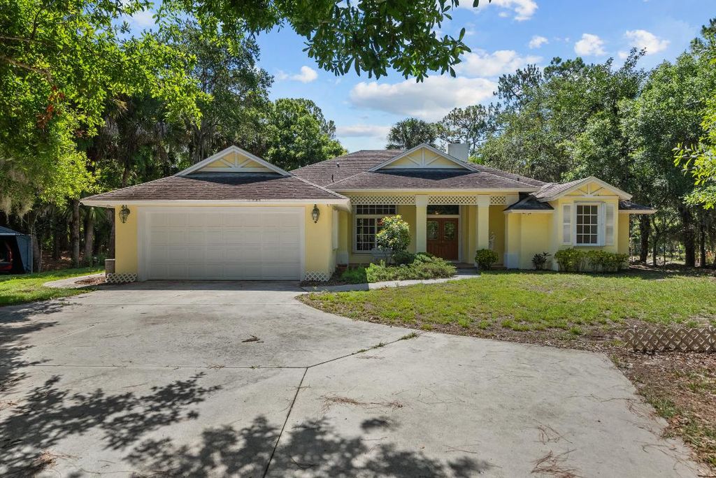 Photo of 11511 SW Citrus Boulevard, Palm City, FL 34990 (MLS # R11153877)