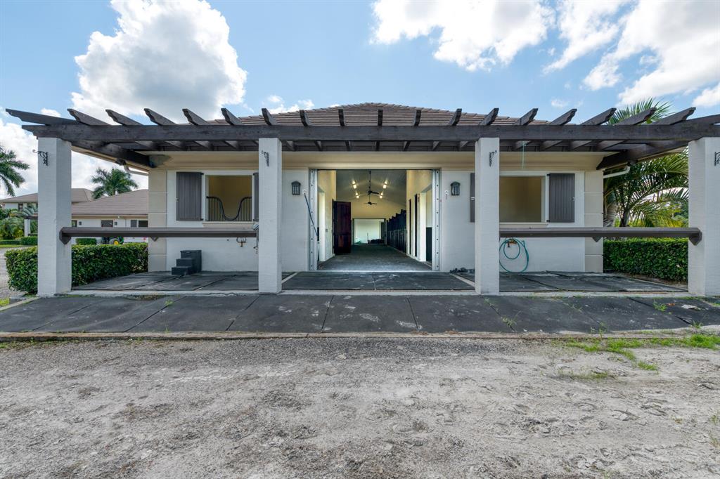 PALM BEACH POINT - Residential