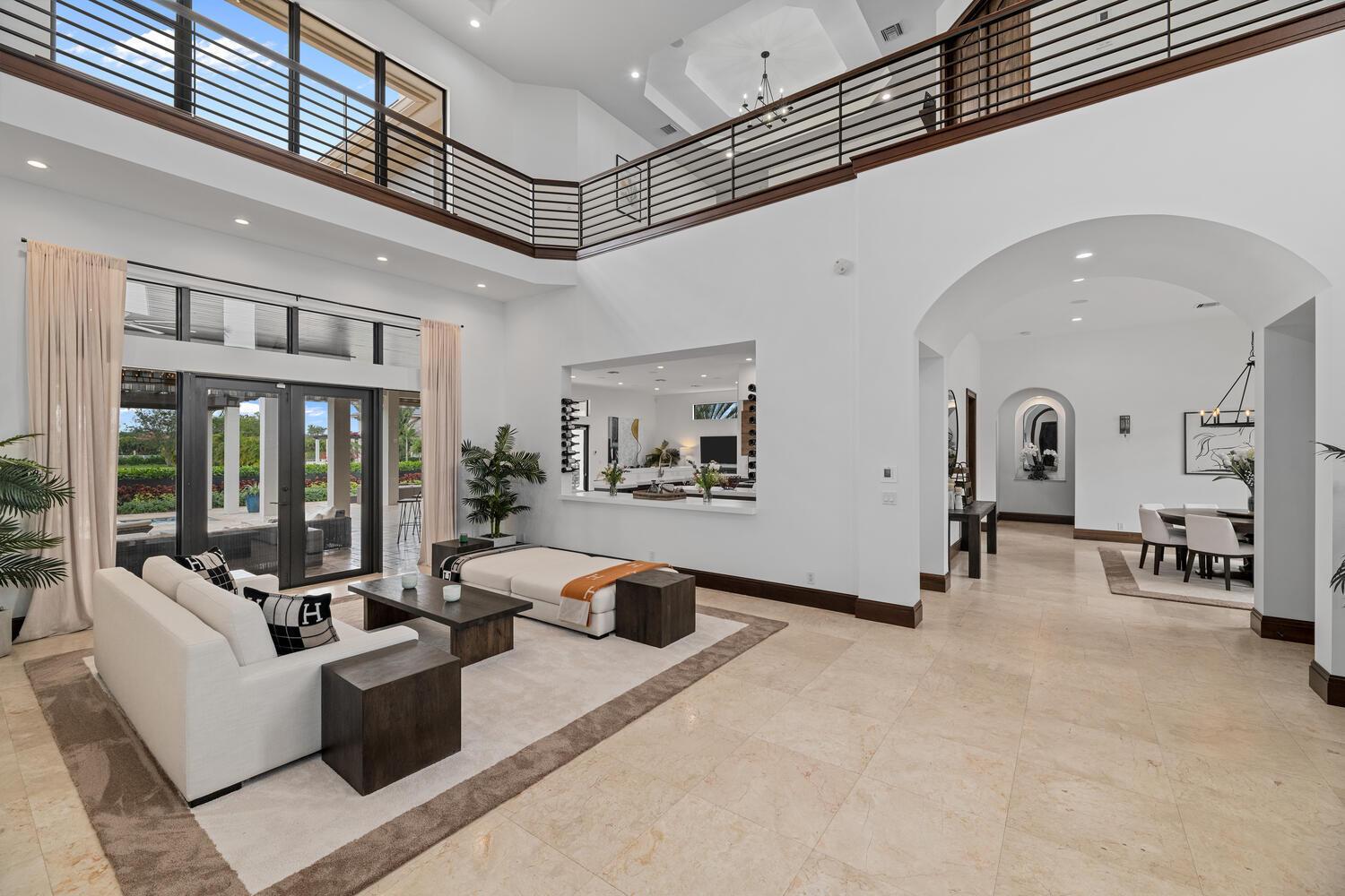 PALM BEACH POINT - Residential