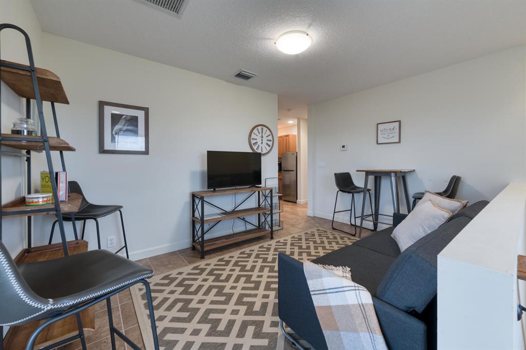 PALM BEACH POINT - Residential