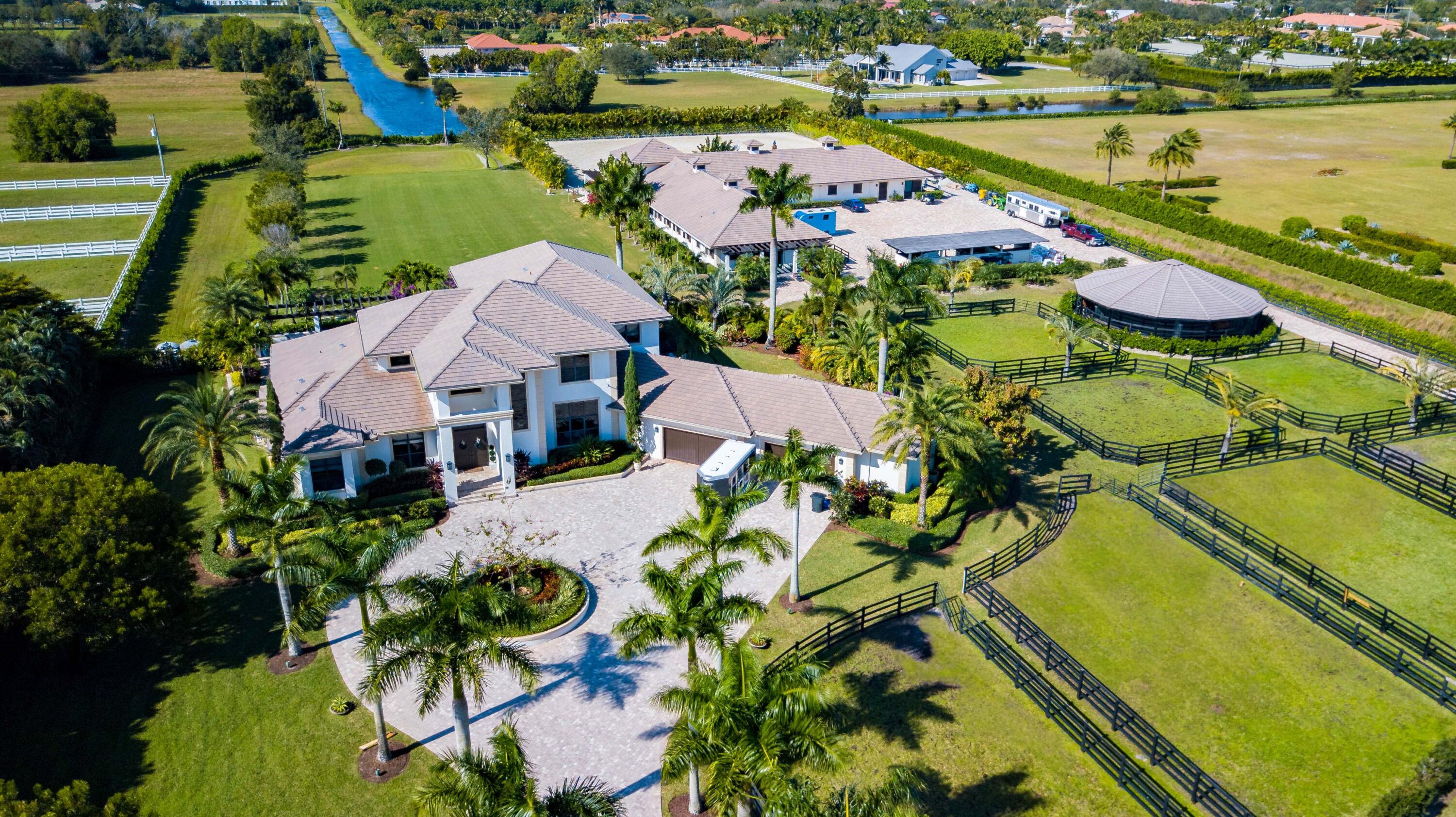 PALM BEACH POINT - Residential