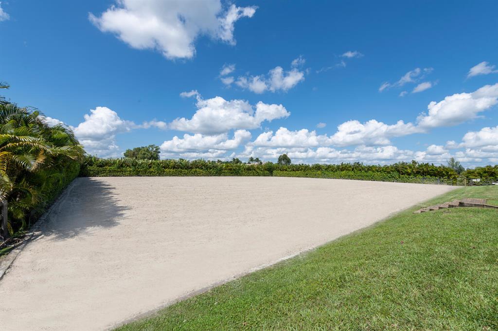 PALM BEACH POINT - Residential