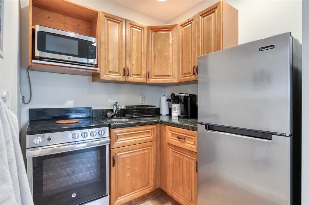 PALM BEACH POINT - Residential