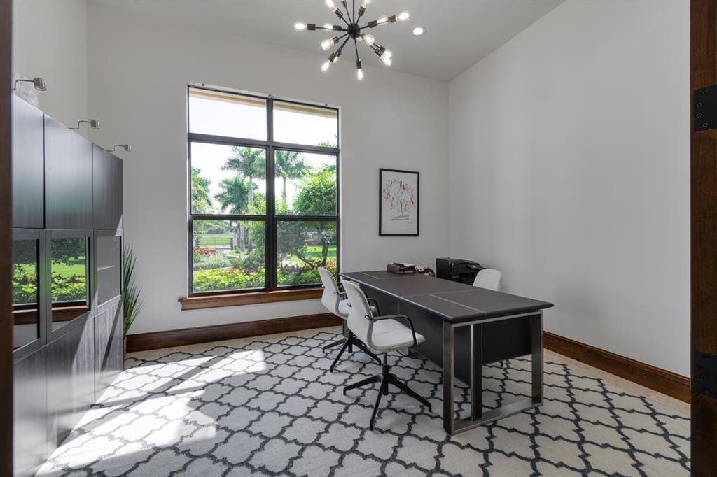 PALM BEACH POINT - Residential