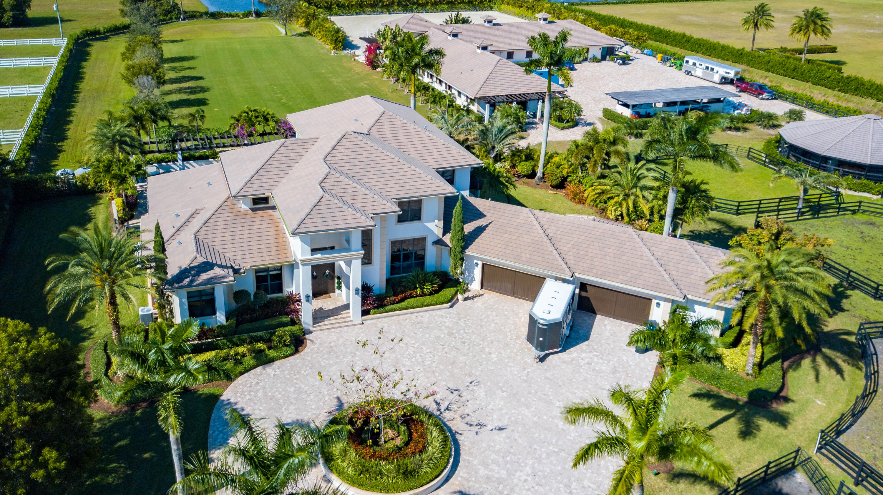 PALM BEACH POINT - Residential