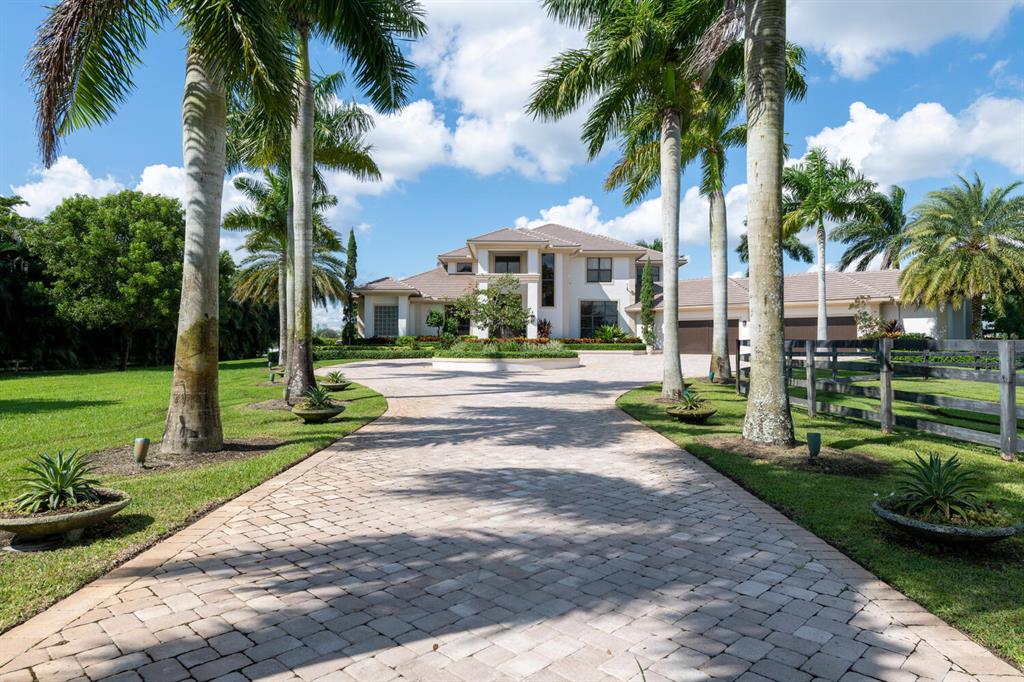 PALM BEACH POINT - Residential