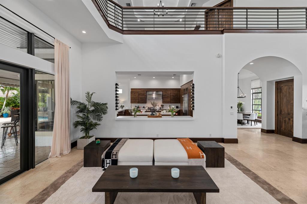 PALM BEACH POINT - Residential