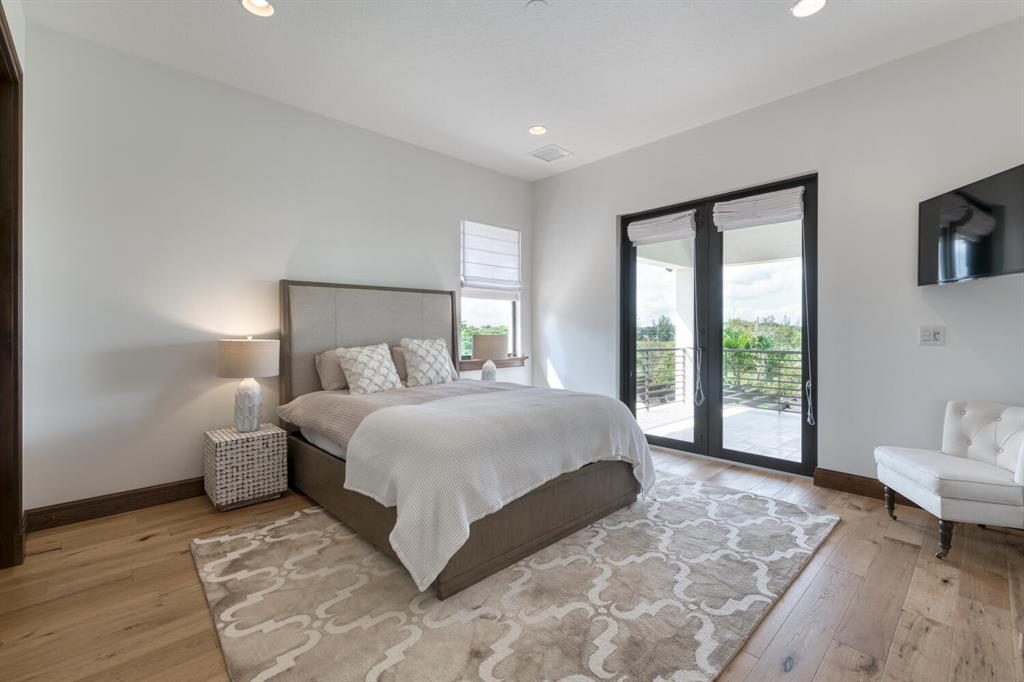 PALM BEACH POINT - Residential