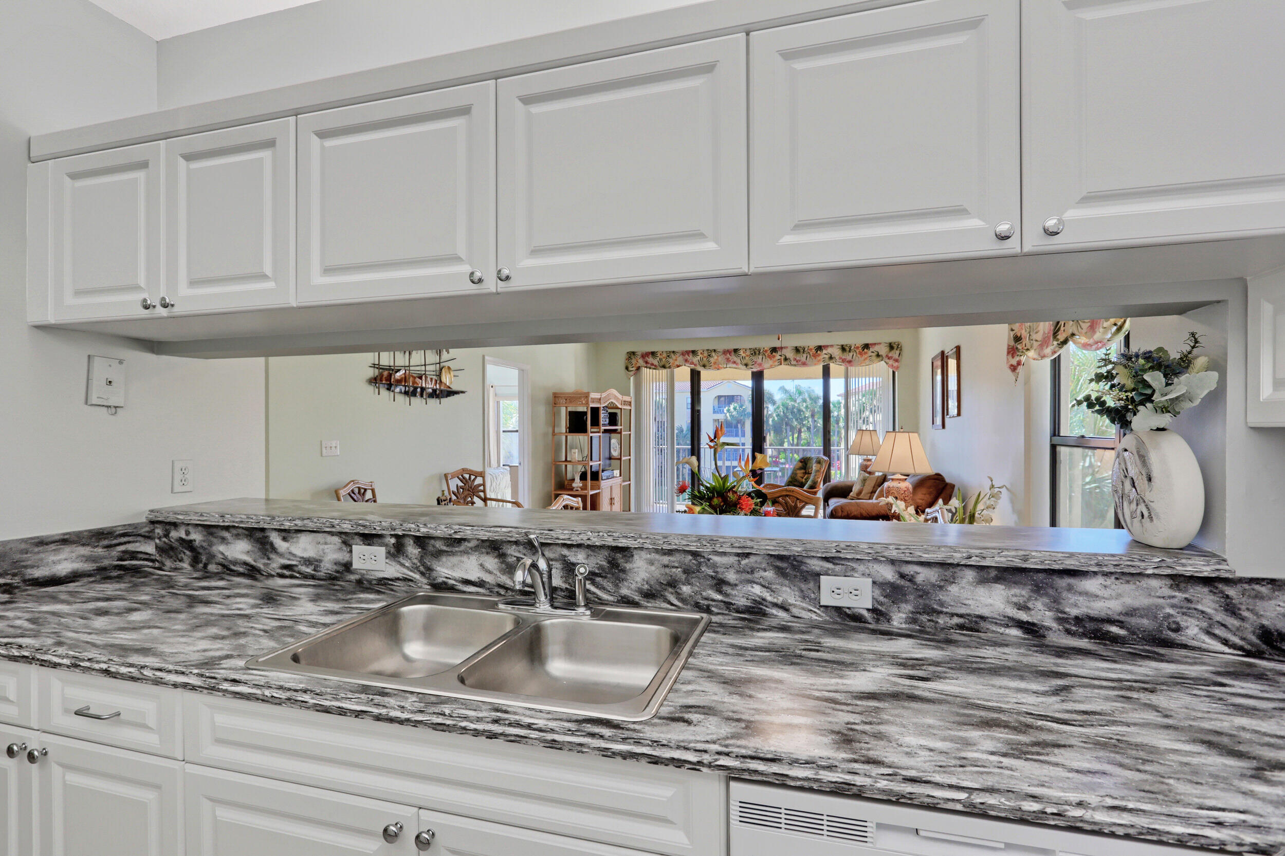 OCEAN TRACE CONDO - Residential Lease