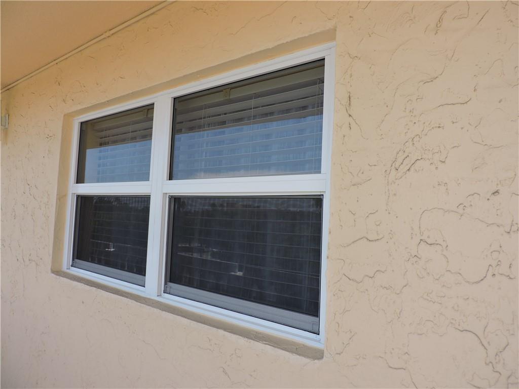 MEADOWBROOK LAKES - Residential