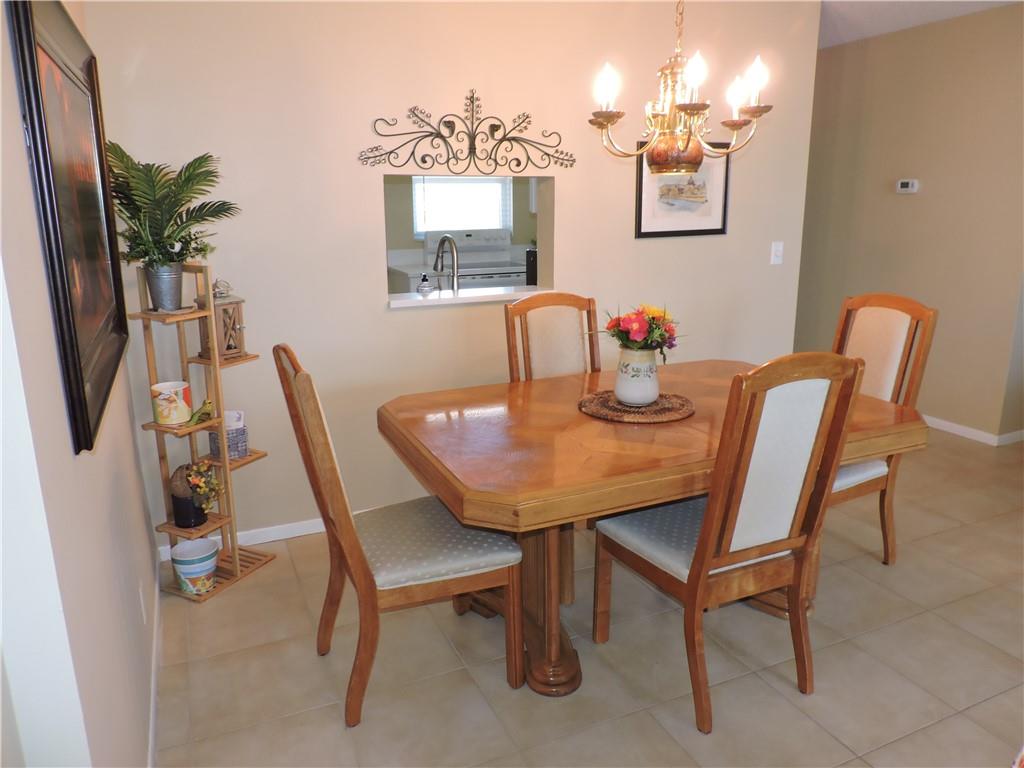 MEADOWBROOK LAKES - Residential