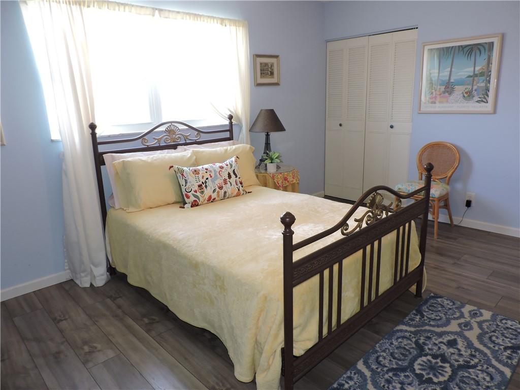MEADOWBROOK LAKES - Residential