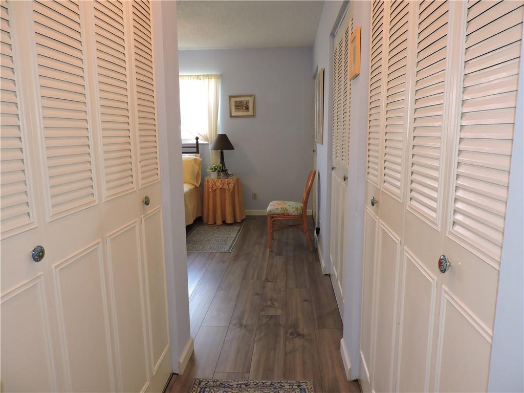 MEADOWBROOK LAKES - Residential