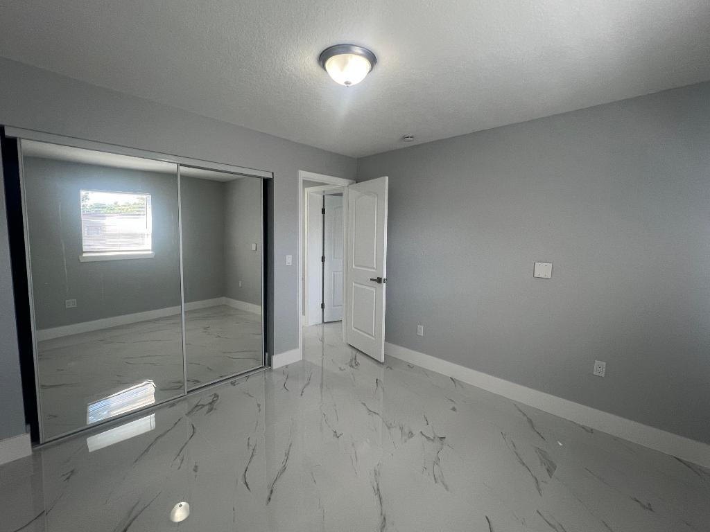 LAKE OSBORNE MANOR IN - Residential