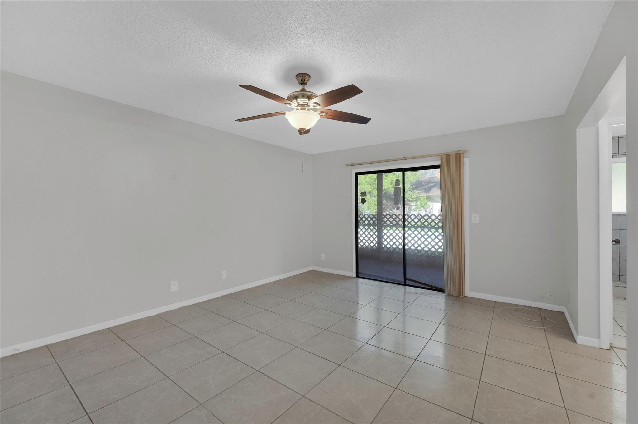 Banyan Lakes - Residential