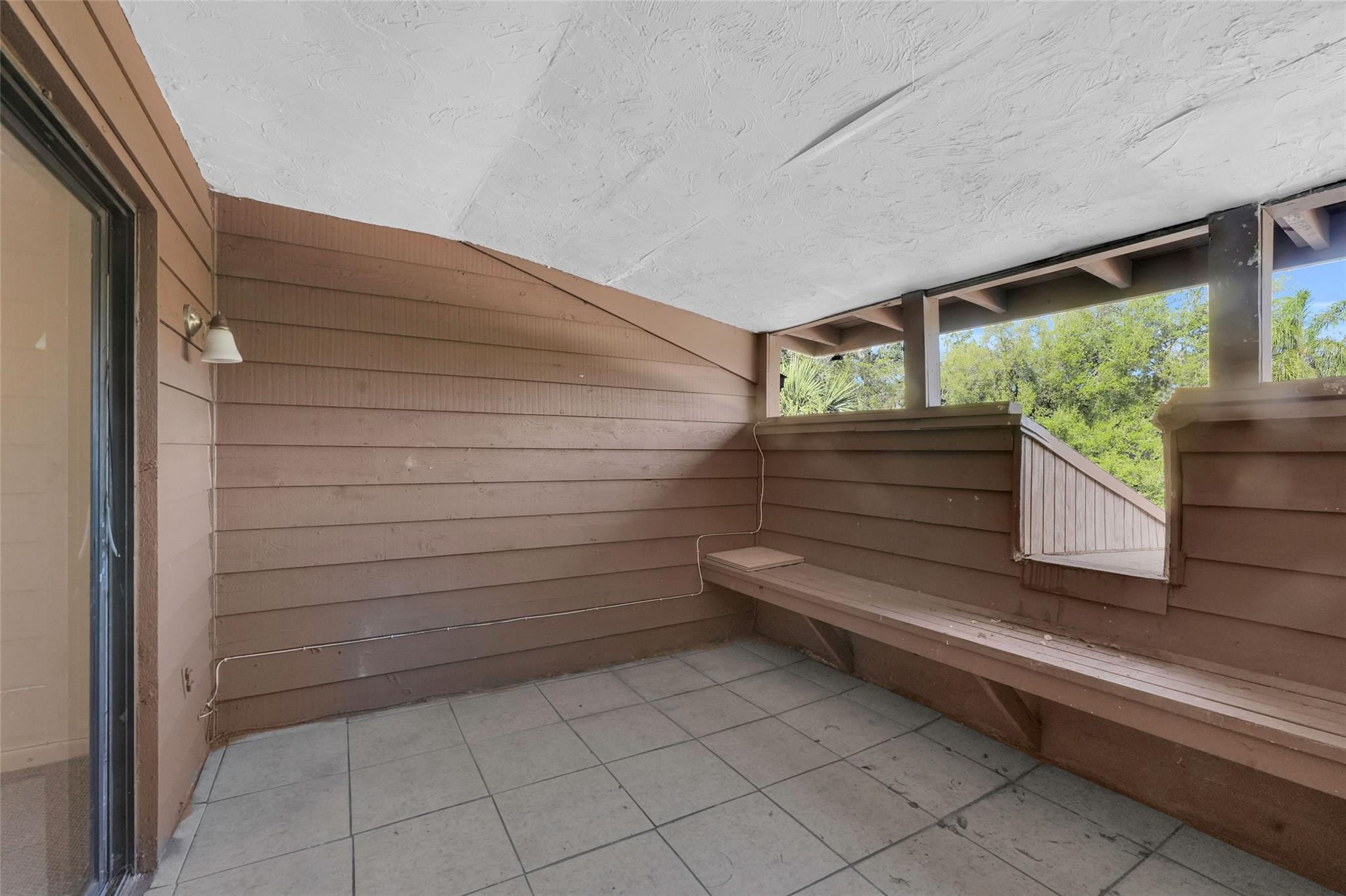 Banyan Lakes - Residential