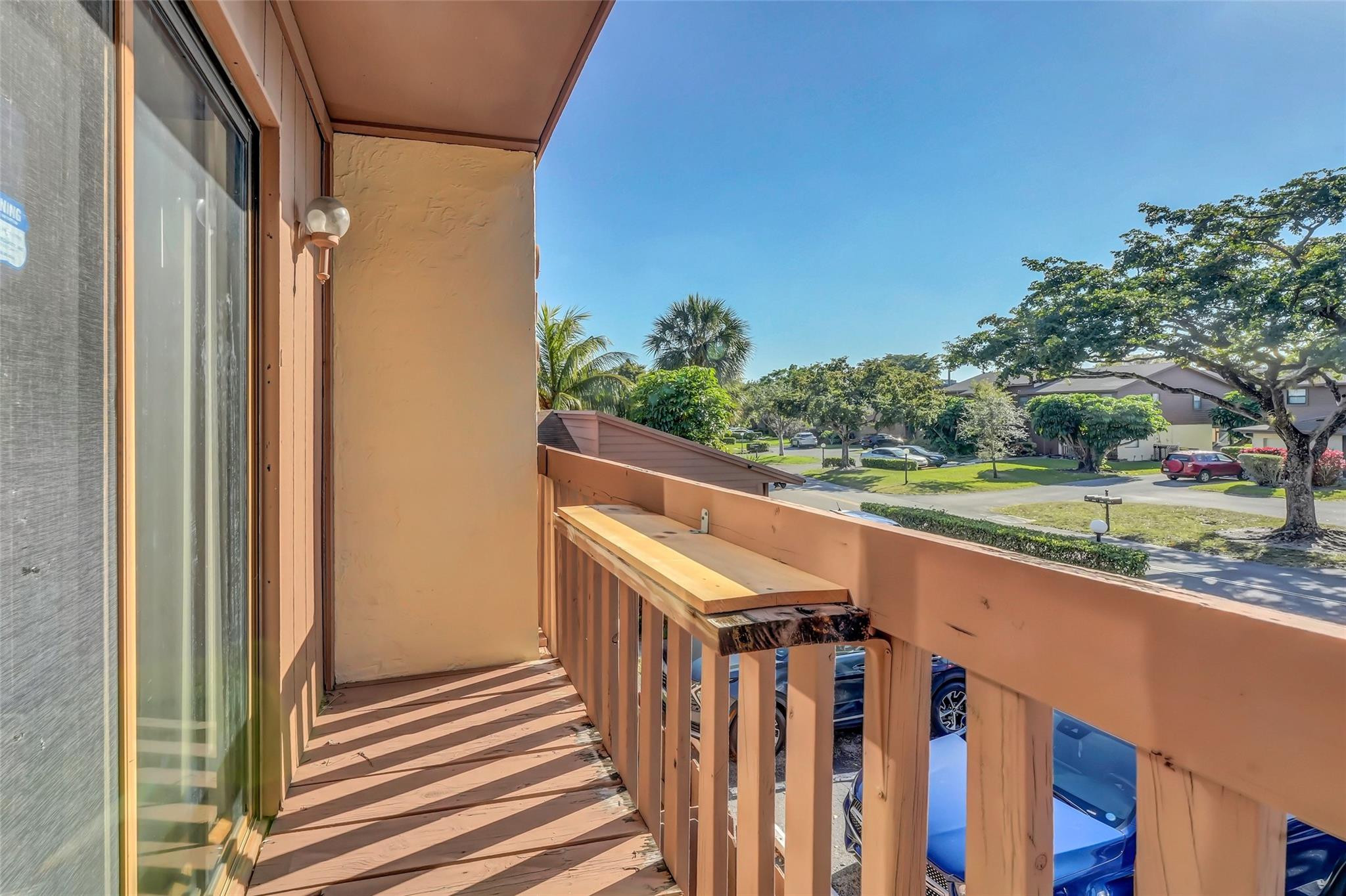 Banyan Lakes - Residential