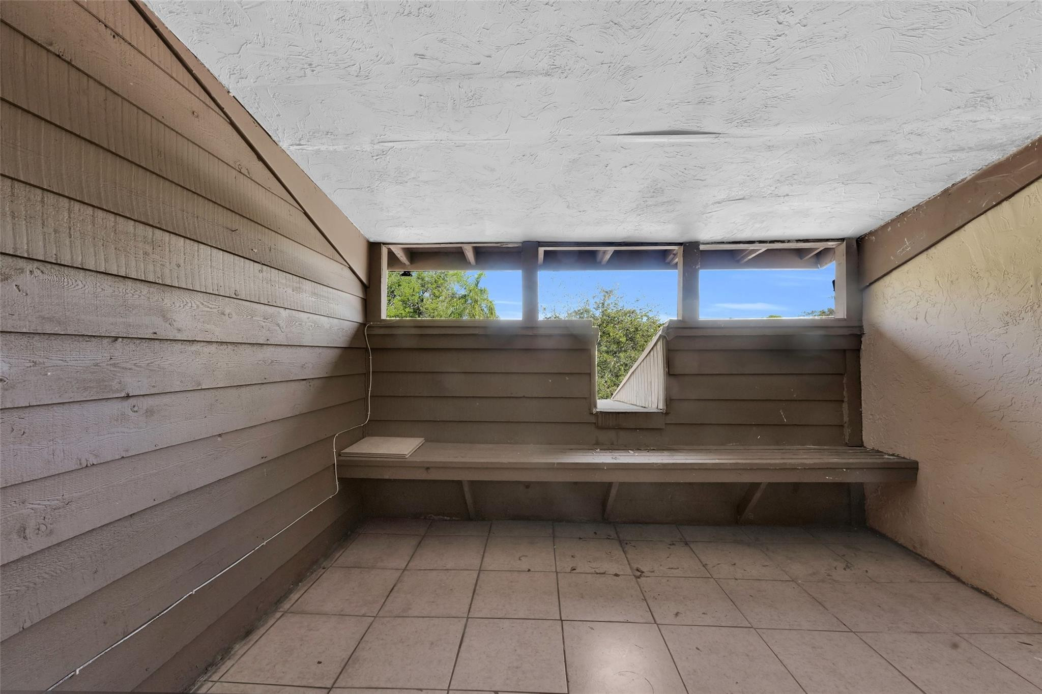 Banyan Lakes - Residential