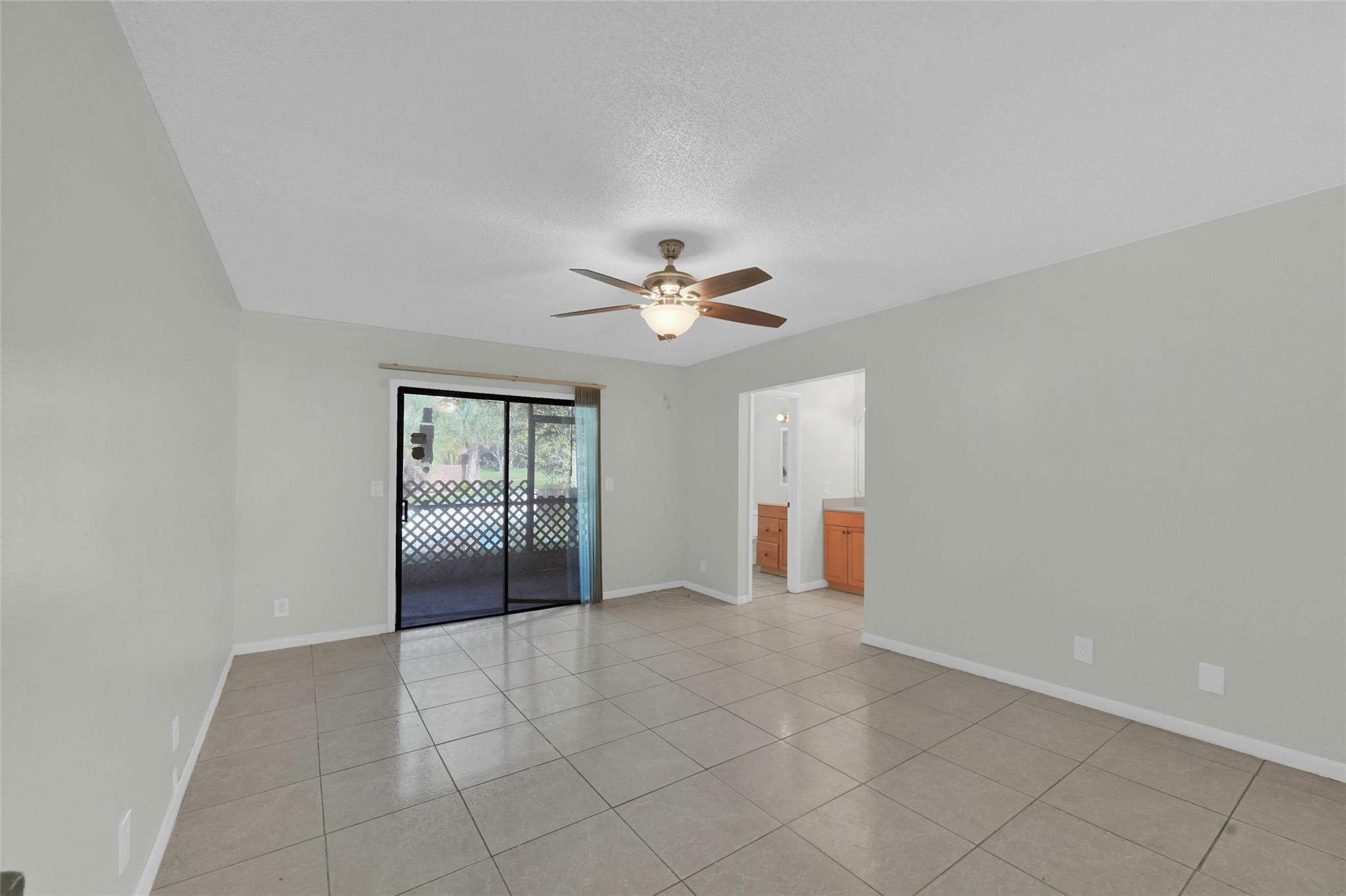 Banyan Lakes - Residential