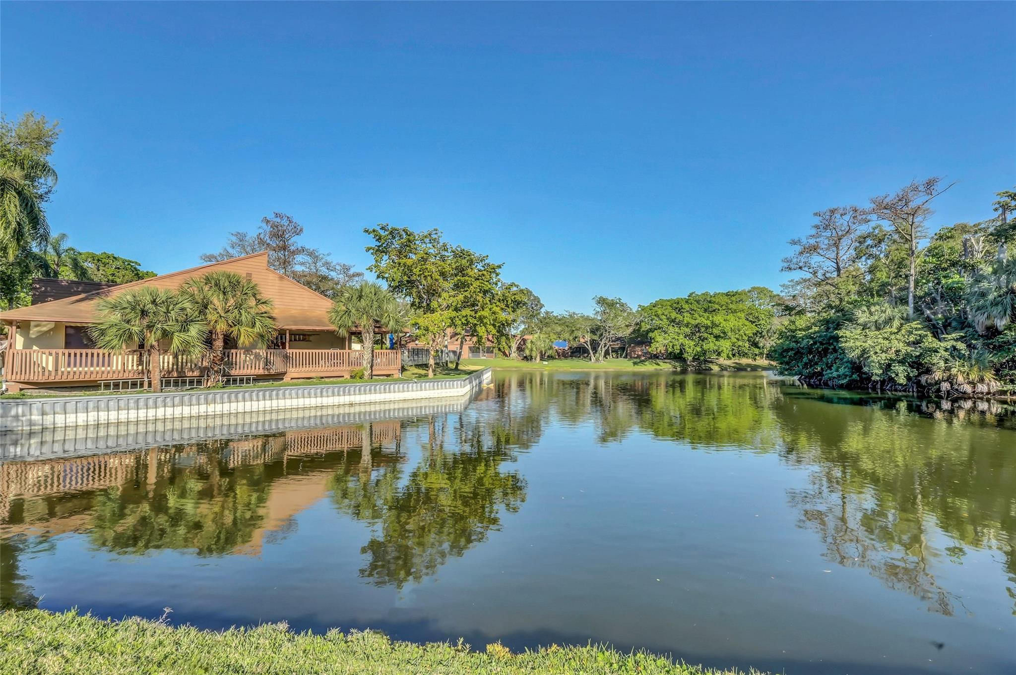 Banyan Lakes - Residential