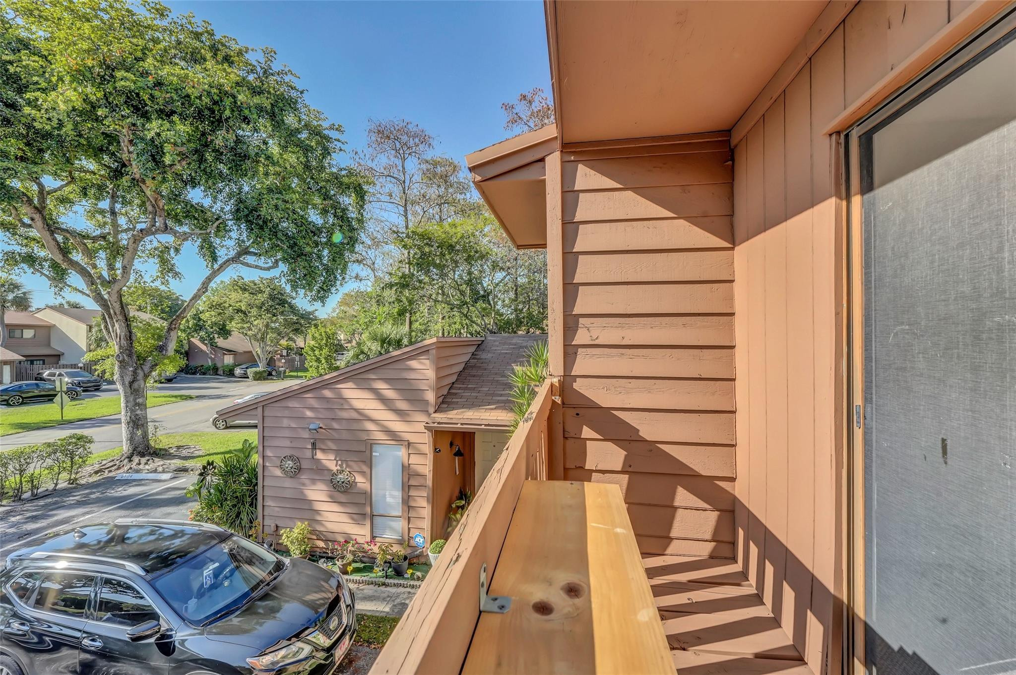 Banyan Lakes - Residential