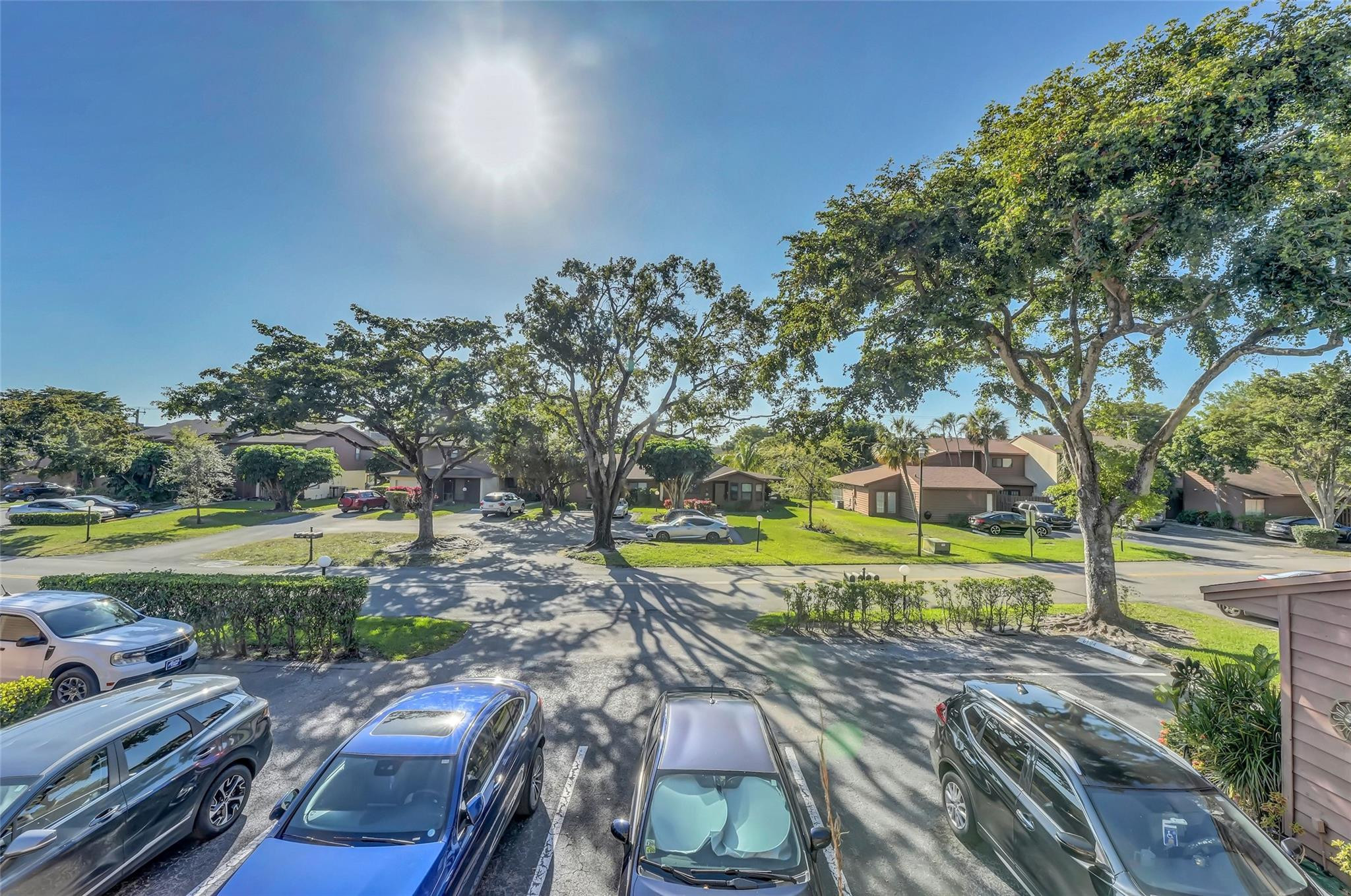 Banyan Lakes - Residential