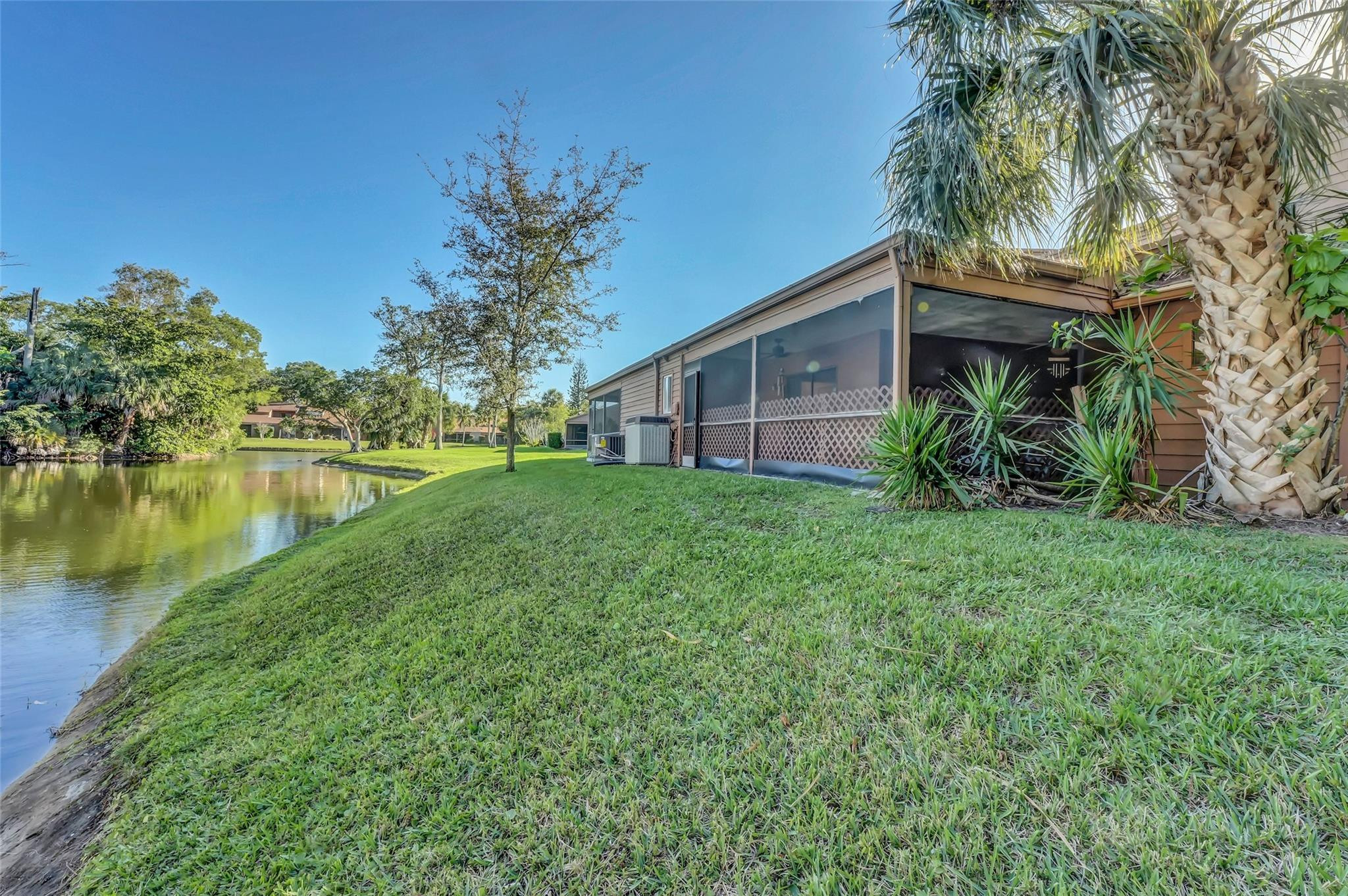 Banyan Lakes - Residential