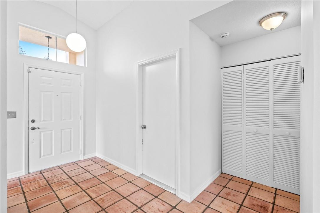 Alpine Center 120-3 B - Residential Lease