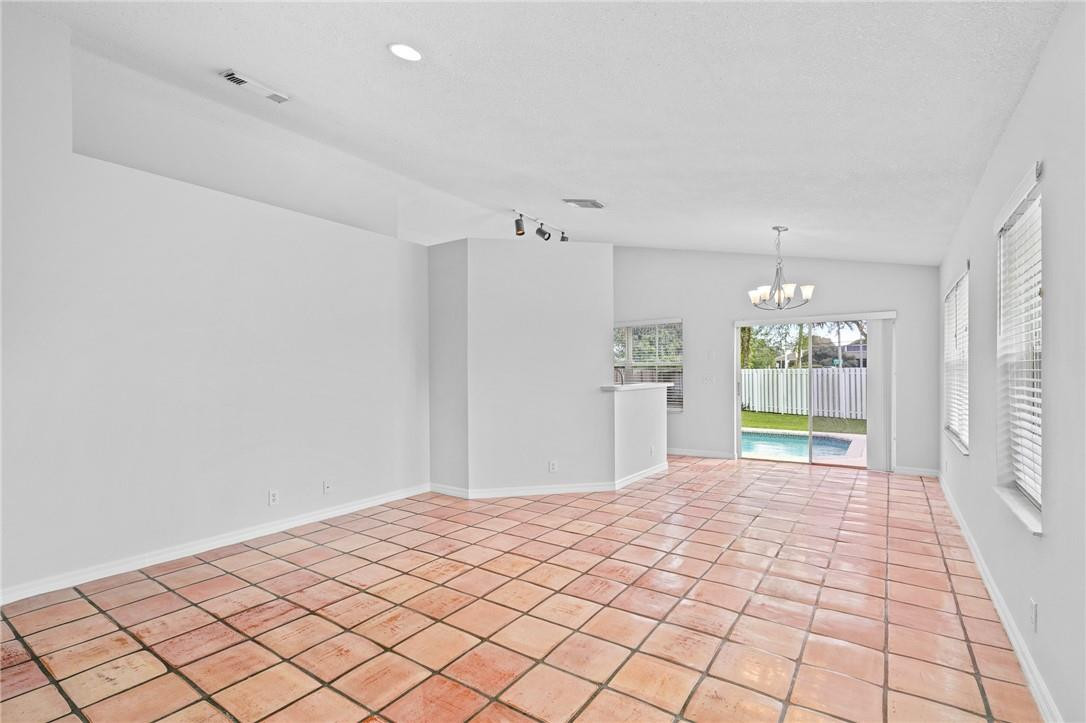 Alpine Center 120-3 B - Residential Lease