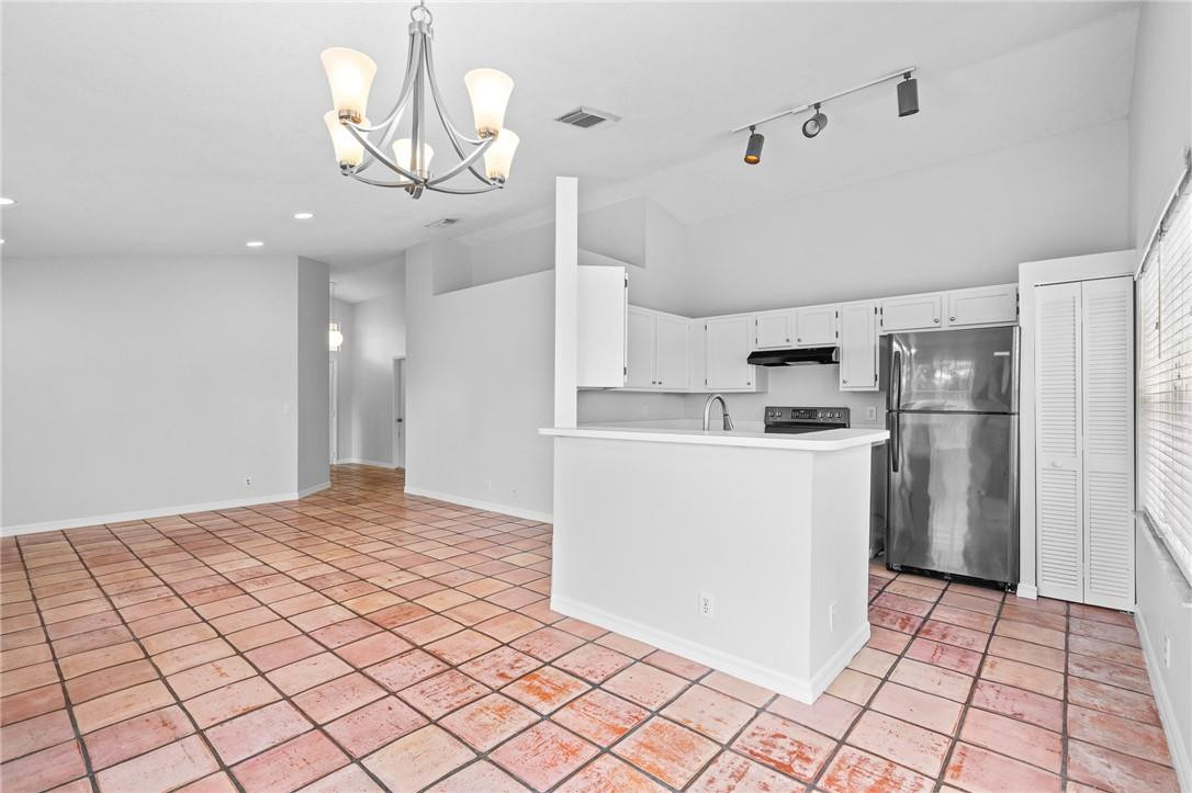 Alpine Center 120-3 B - Residential Lease