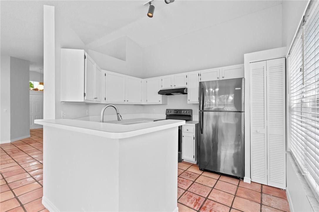 Alpine Center 120-3 B - Residential Lease