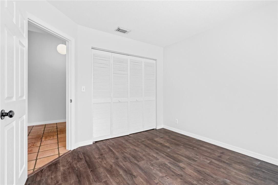 Alpine Center 120-3 B - Residential Lease