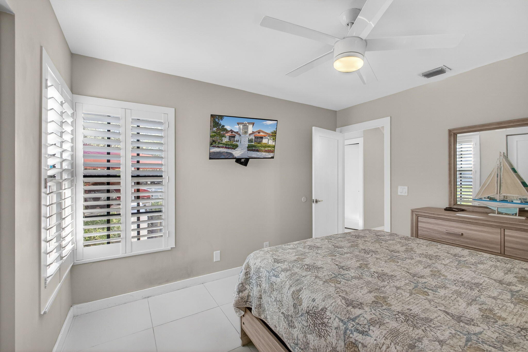 MARINERS COVE 1 - Residential