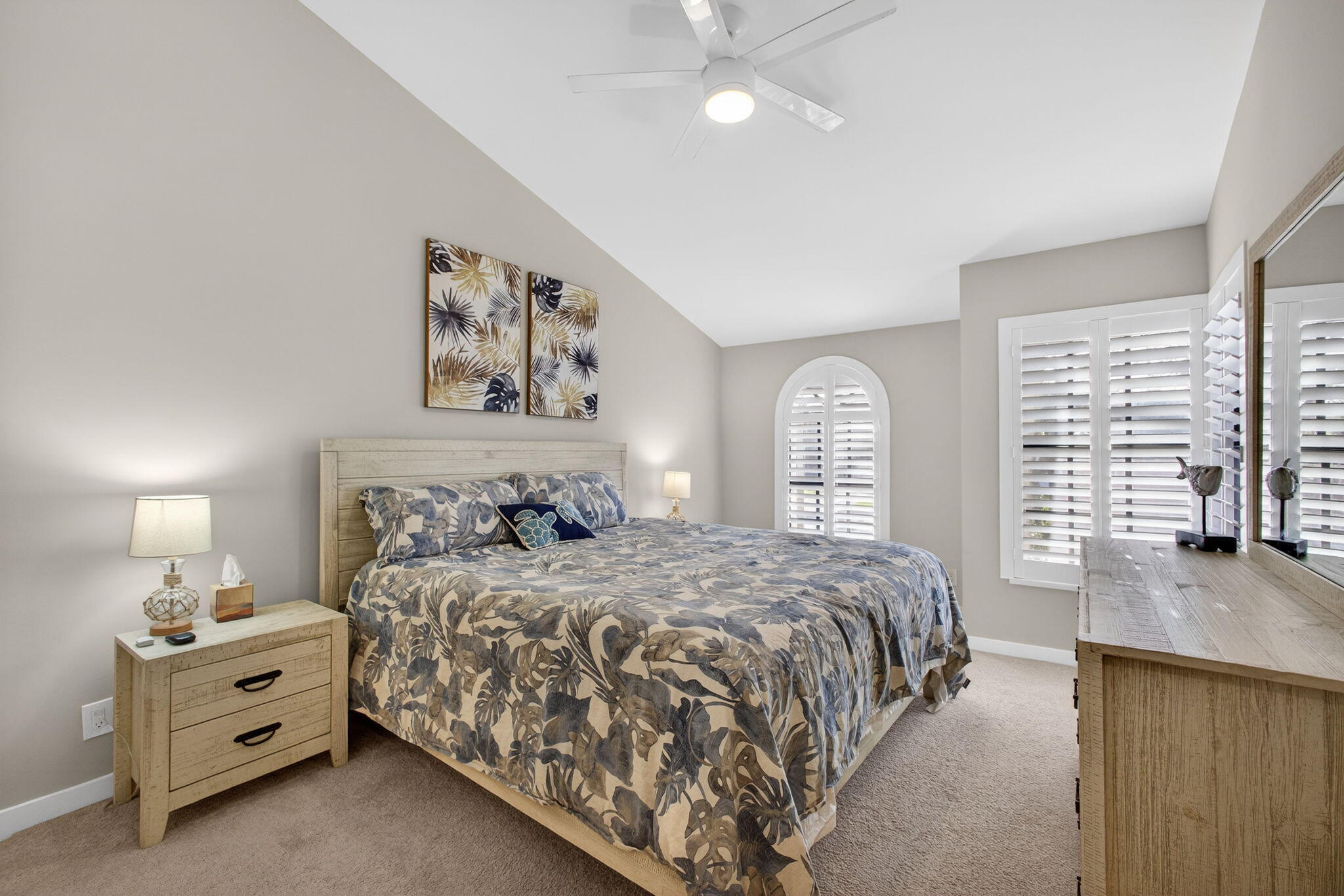 MARINERS COVE 1 - Residential