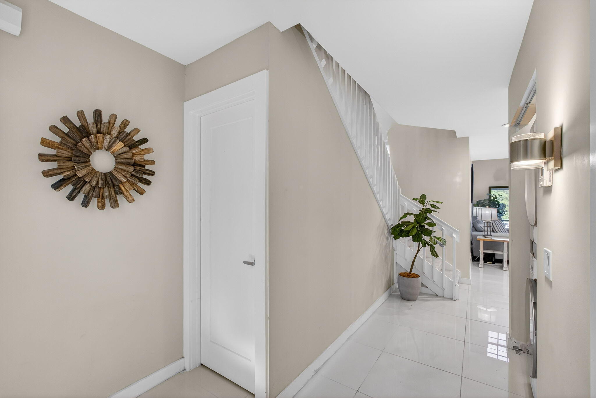 MARINERS COVE 1 - Residential