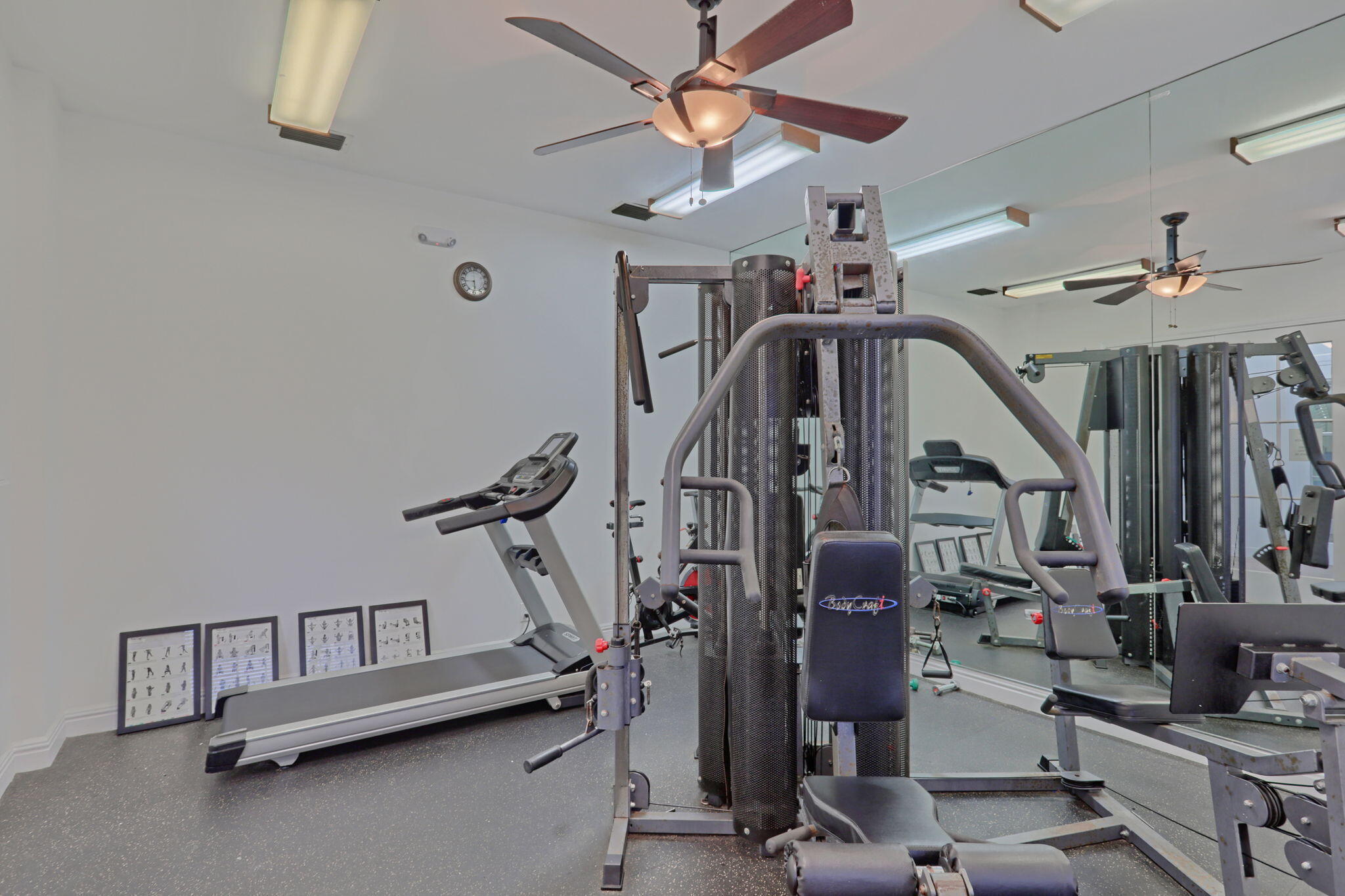 MARINERS COVE 1 - Residential