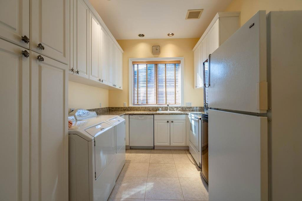 Hillsboro Isles 29-4 B - Residential