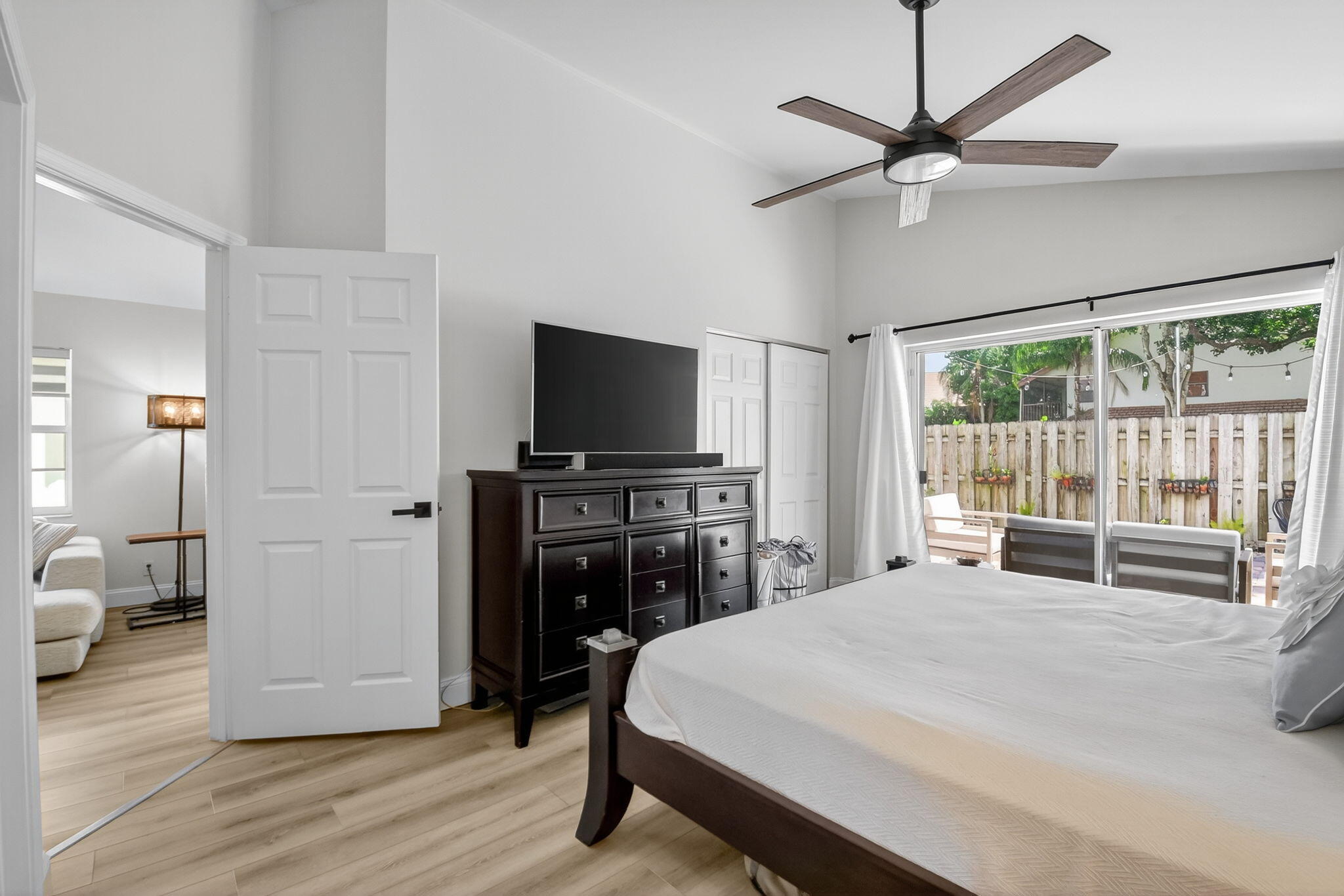 WELLINGTON TR 42B - Residential Lease