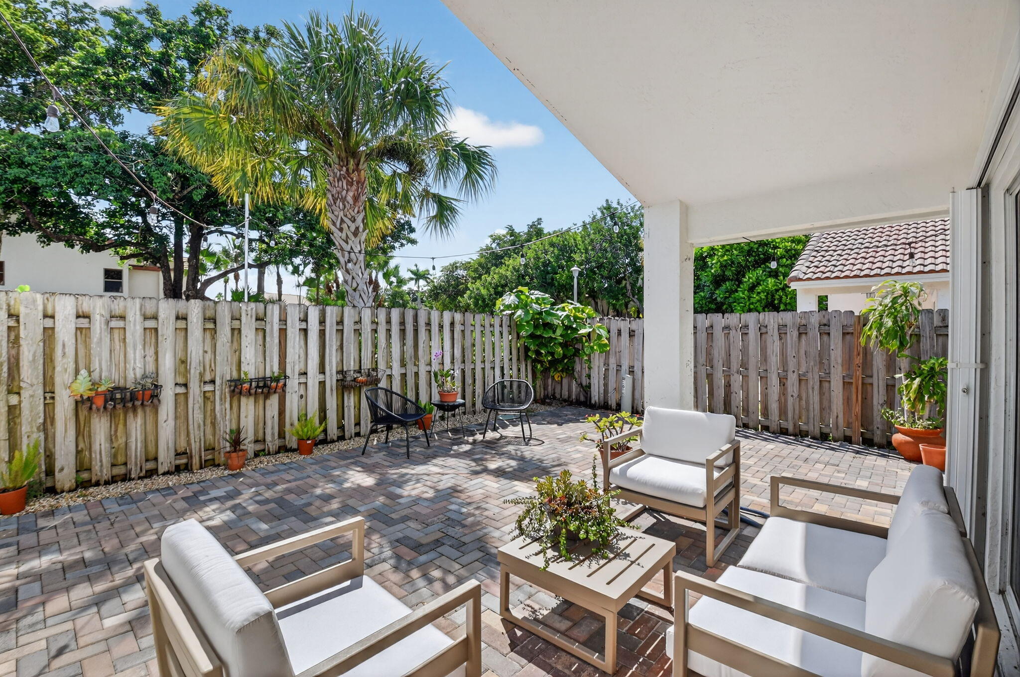 WELLINGTON TR 42B - Residential Lease